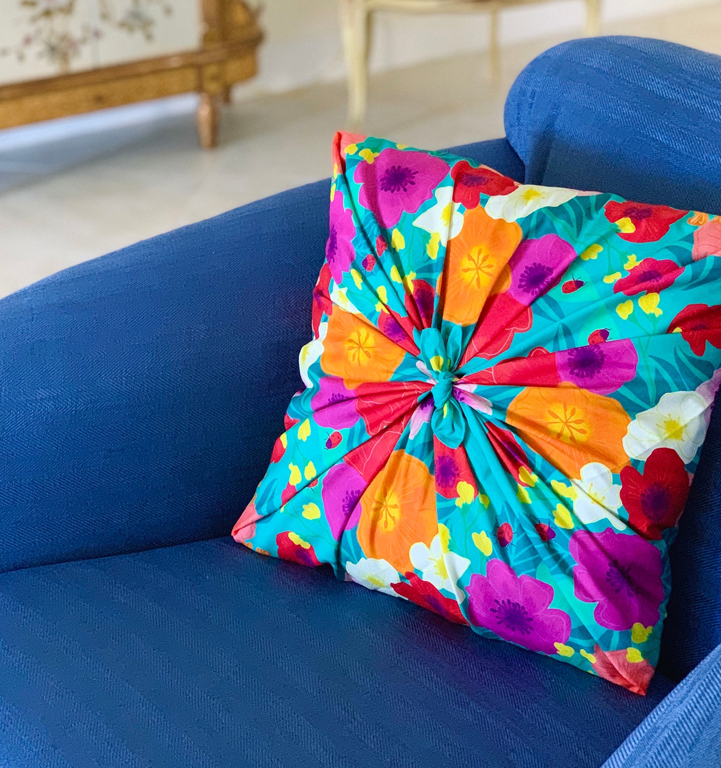 CUSHION COVER