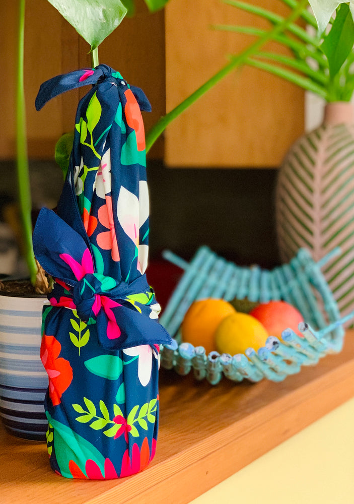 
                  
                    Flora
                  
                