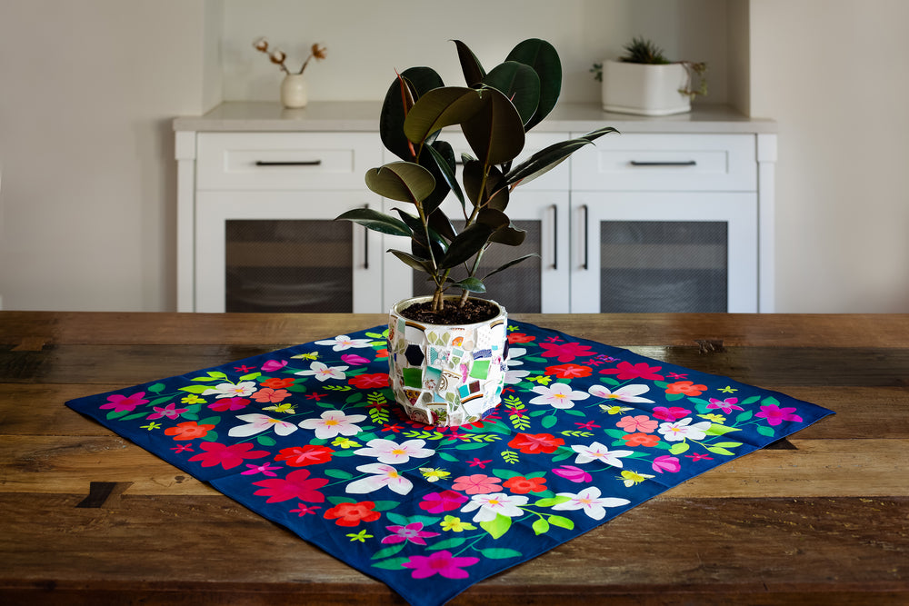 
                  
                    Flora
                  
                